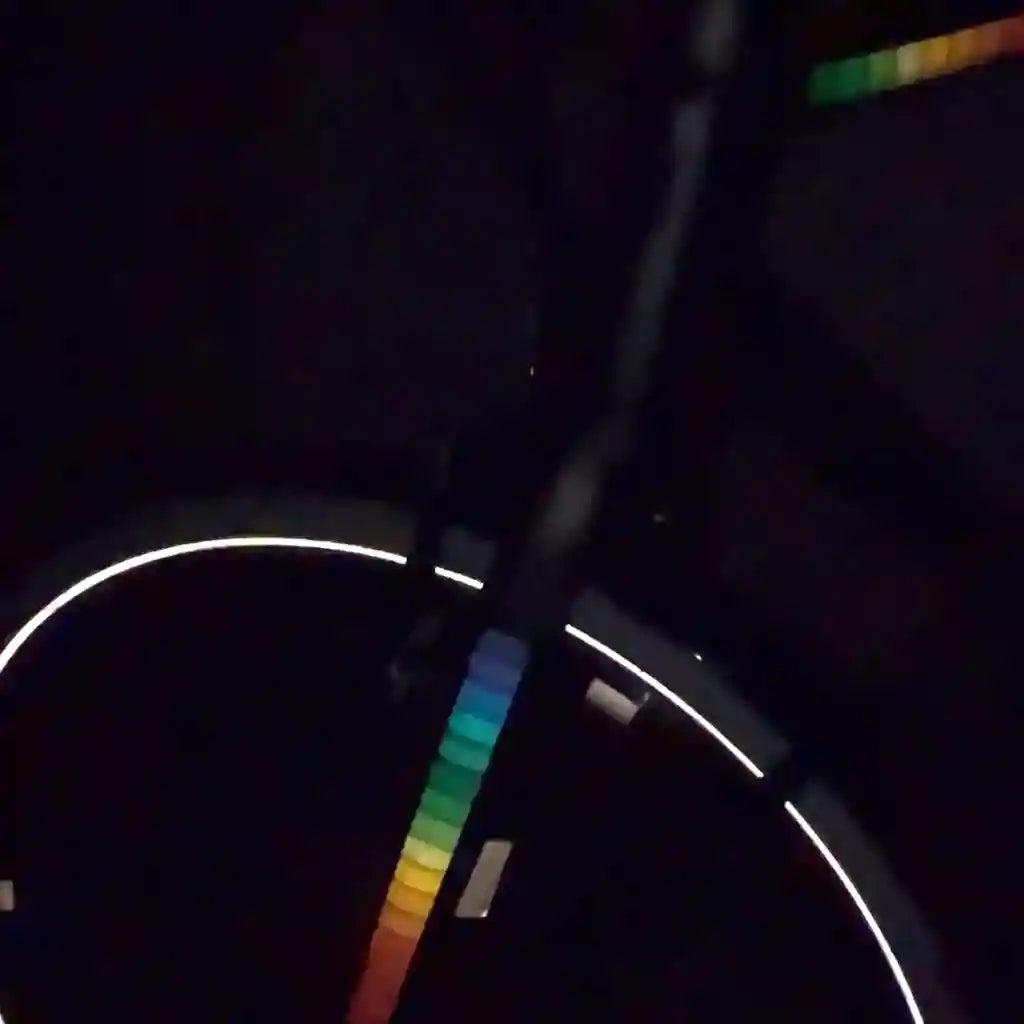 mooxibike_fahrradfolie_reflektierend_regenbogen_bei_nacht