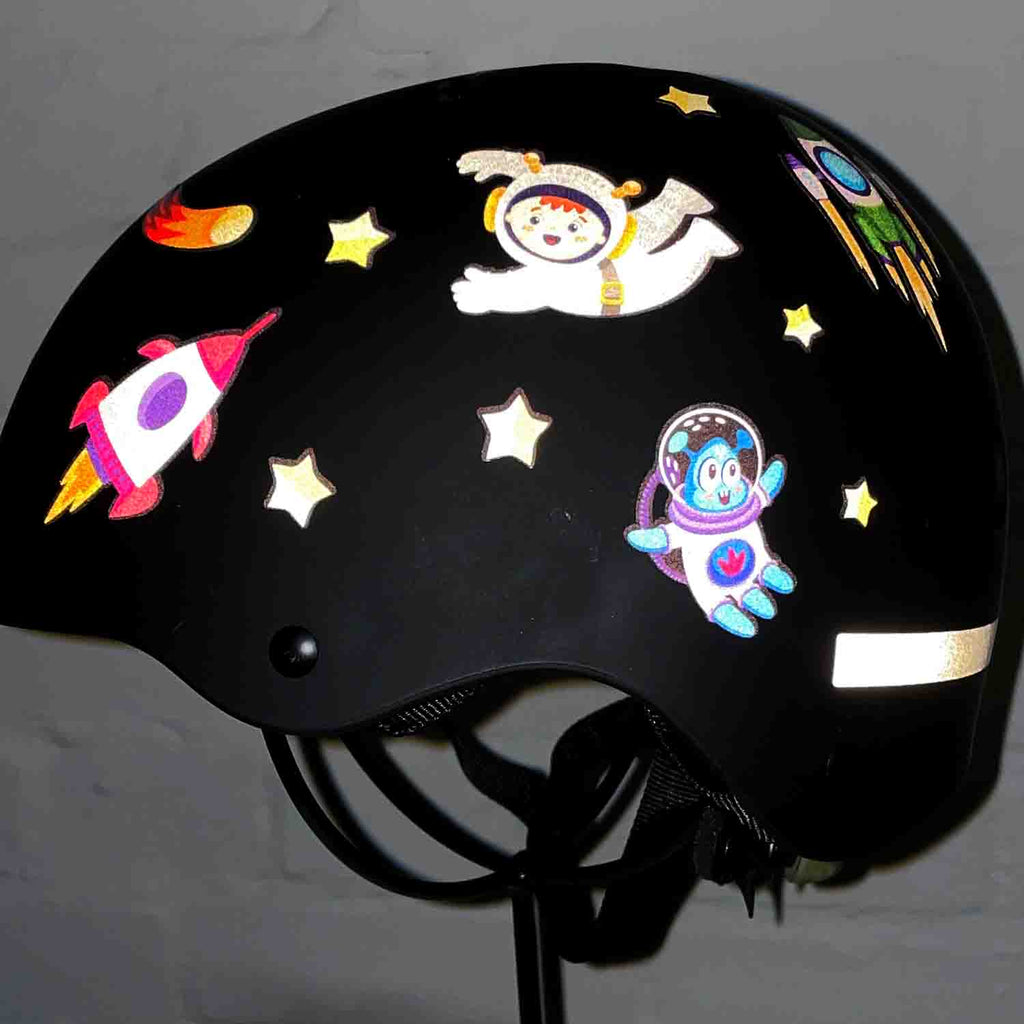 mooxibike-fahrrad-sticker-reflektierend-helm-tag-nacht-astronaut-alien-rakete